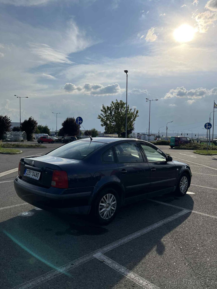 Prodám VW Passat 1.6 - 8
