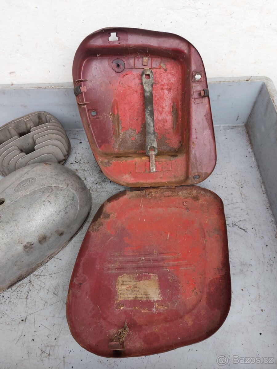 Jawa 350 viko, hlava a baterkovy kastlik - 8