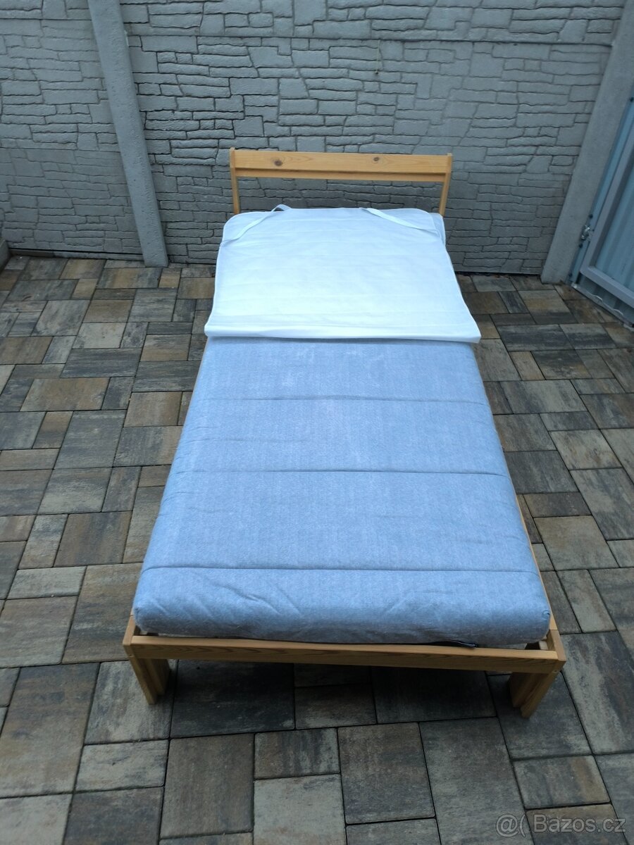 Prodám dřevěnou postel + Matrací 90cm x 200cm - 8