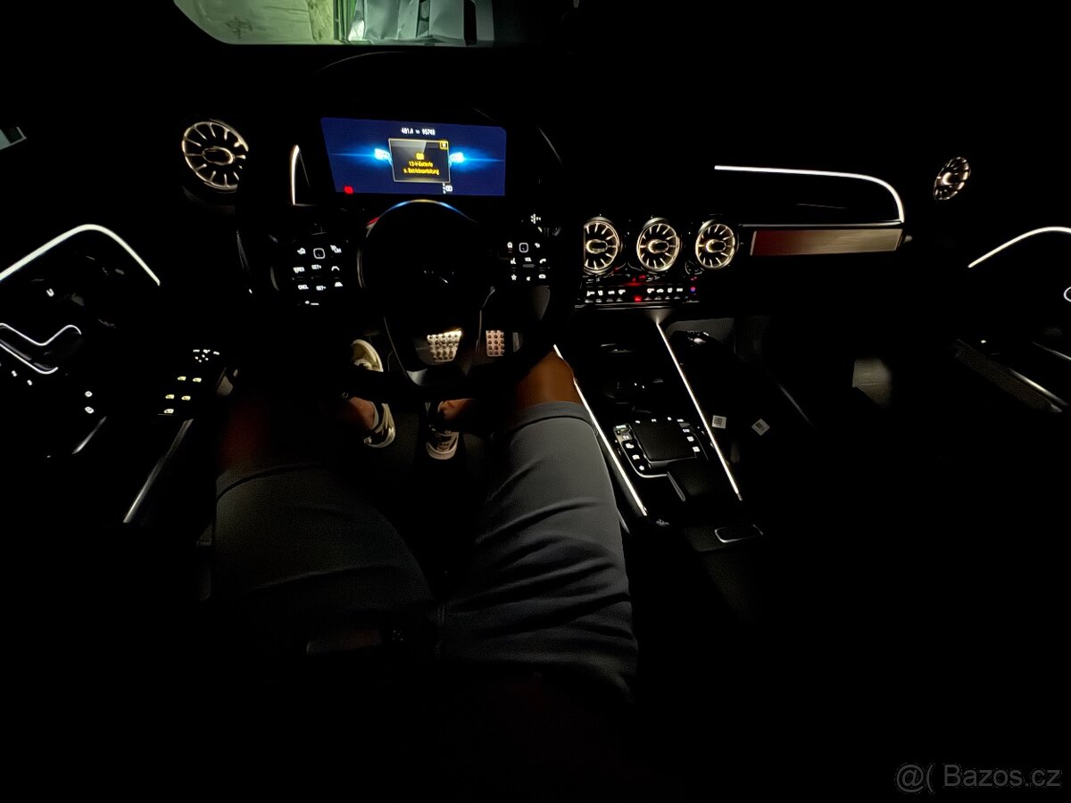 Mercedes GLB 220d 4Matic AMG paket - 8