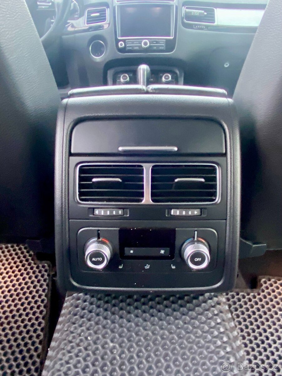 Volkswagen Touareg 3.0 TDI V6 automatic - 8