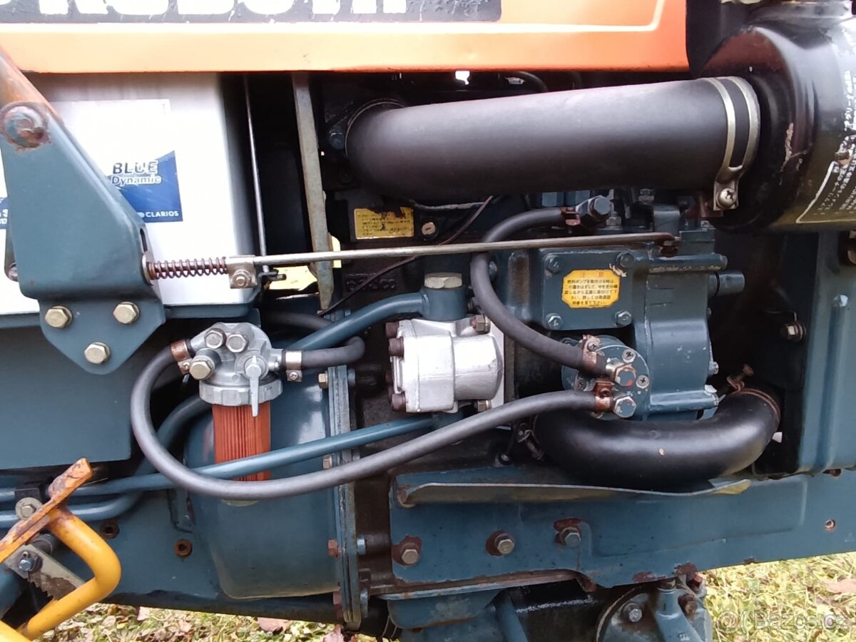 Kubota B 7000 - 4 x 4 - 8