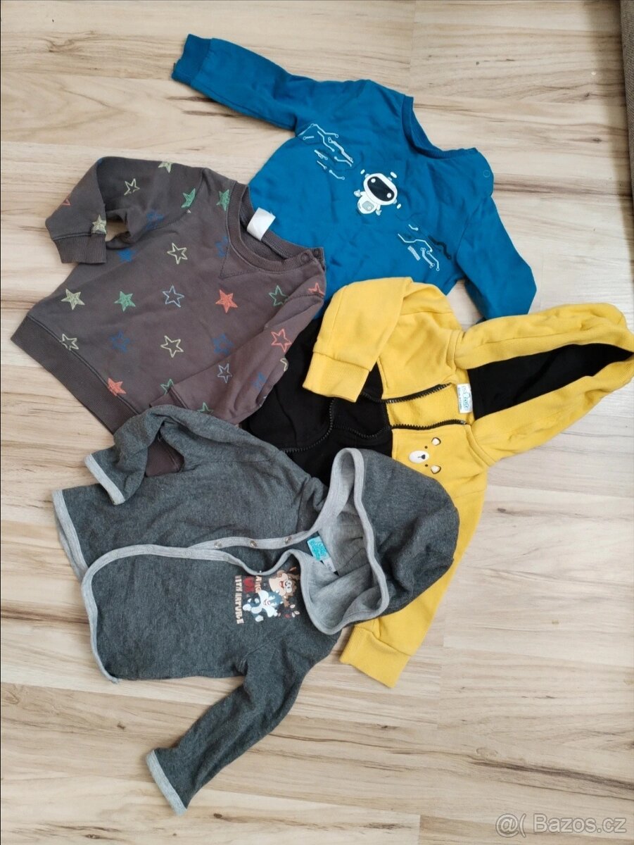 Balík oblečení velikost 80 - 8