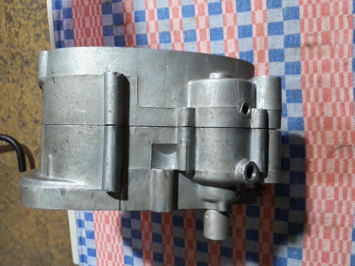 Jawa 90,rám+díly - 8