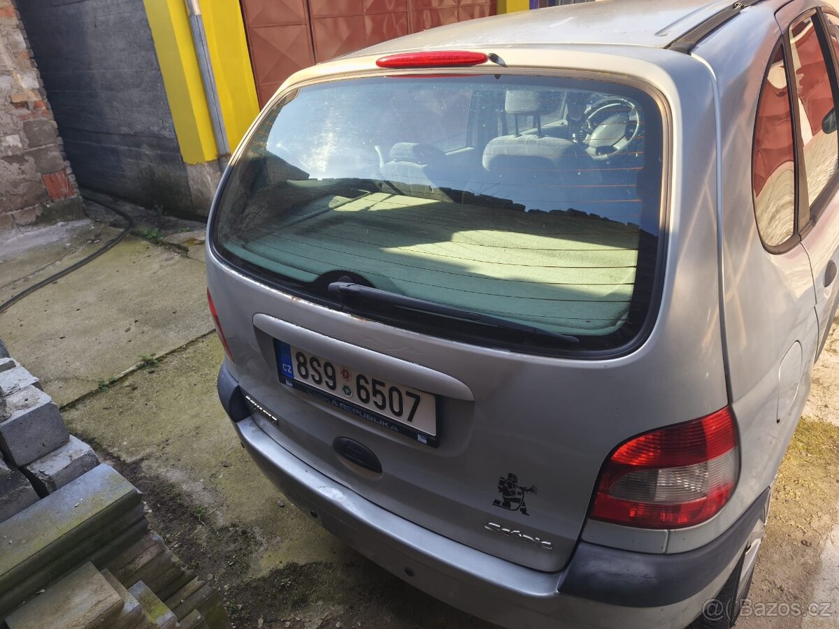 Renault Scenic - 8