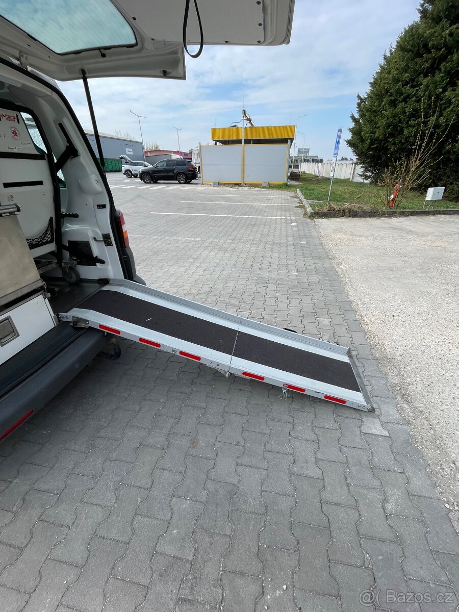 Vybaveni sanitky - 8