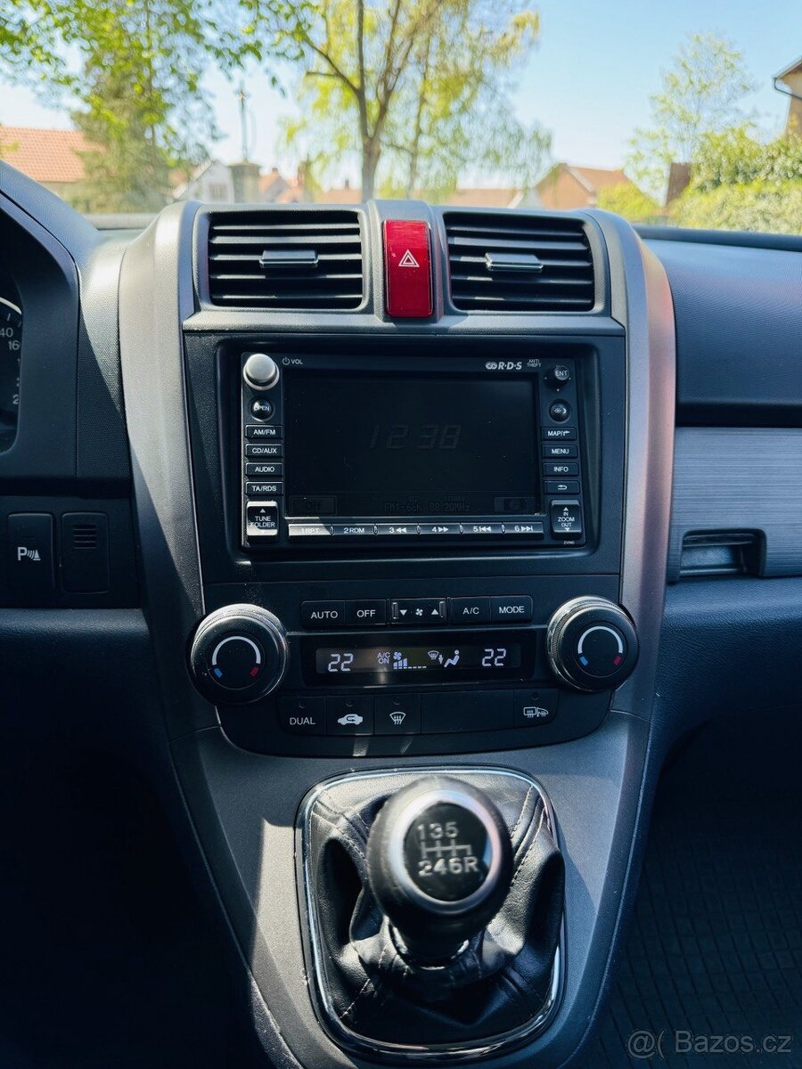 Honda CR-V 2010 2,2 - 8