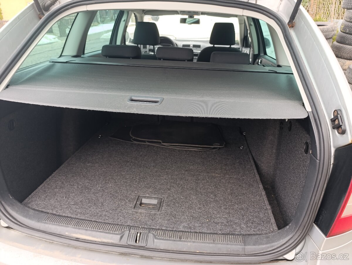 Škoda Octavia 1,6tdi 77kw r.2011 - 8