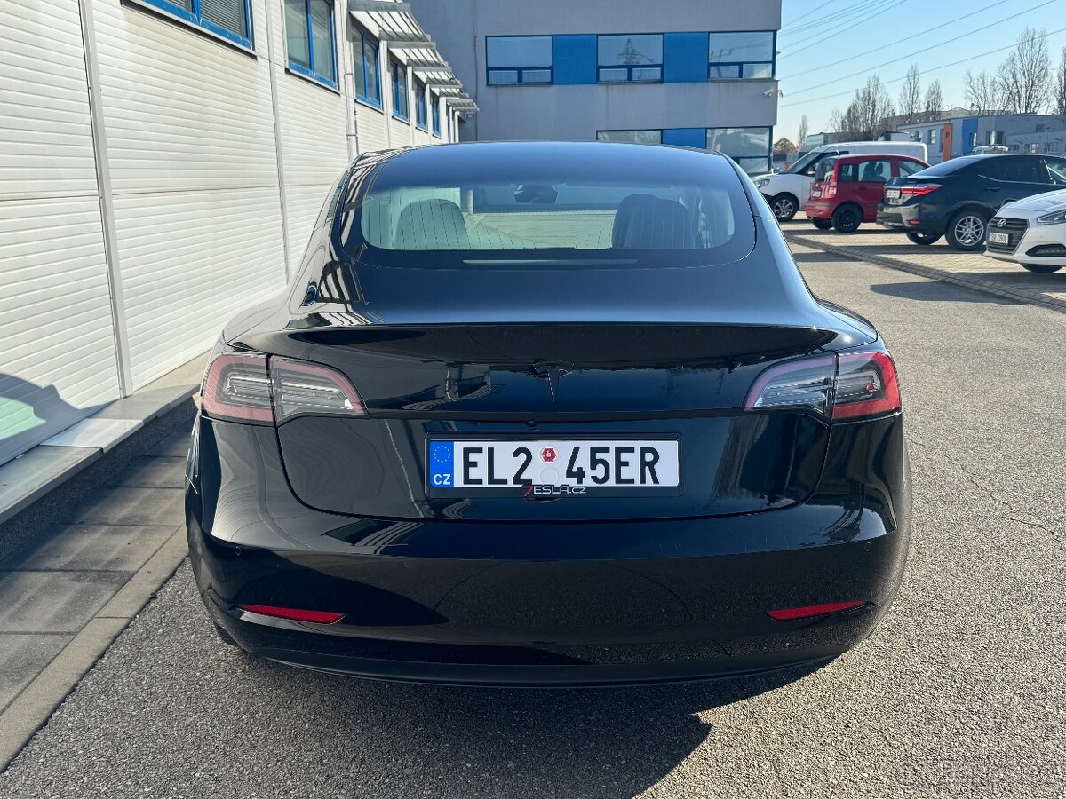 Tesla Model 3 SR 2019 - 8