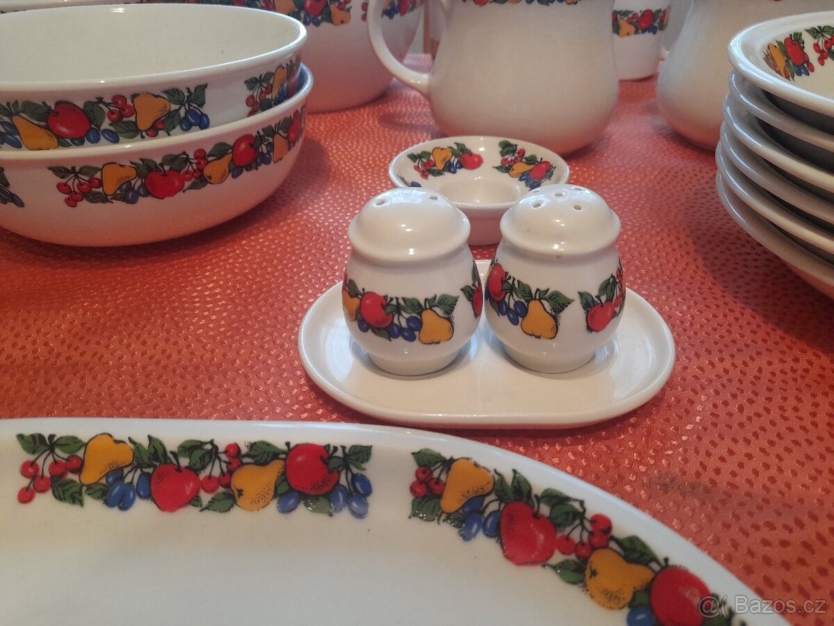 Retro jídelní sada - 8