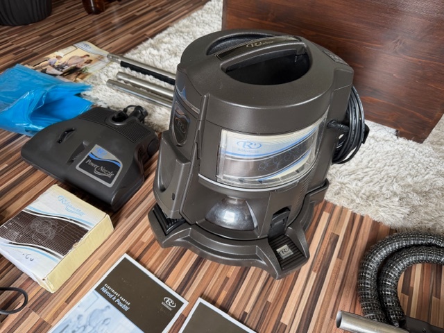 Nabízím k prodeji Rainbow vysavač E2 se zárukou - 8