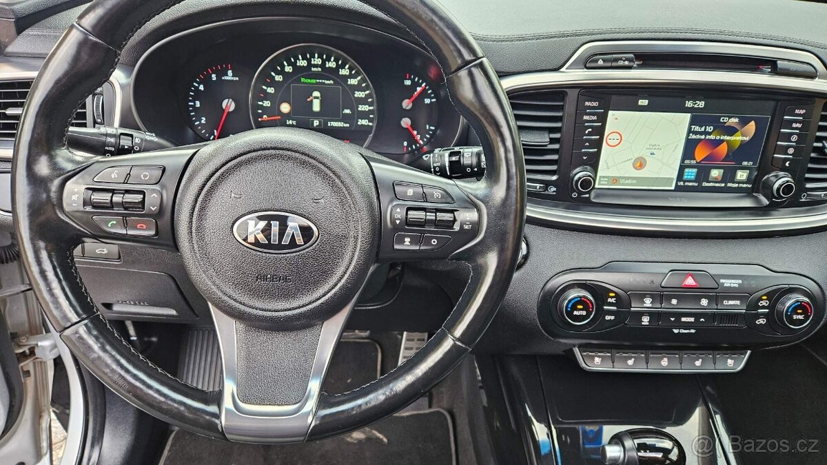 KIA Sorento 2.2 CRDI 16V 147 kW Premium 4x4 automat serviska - 8