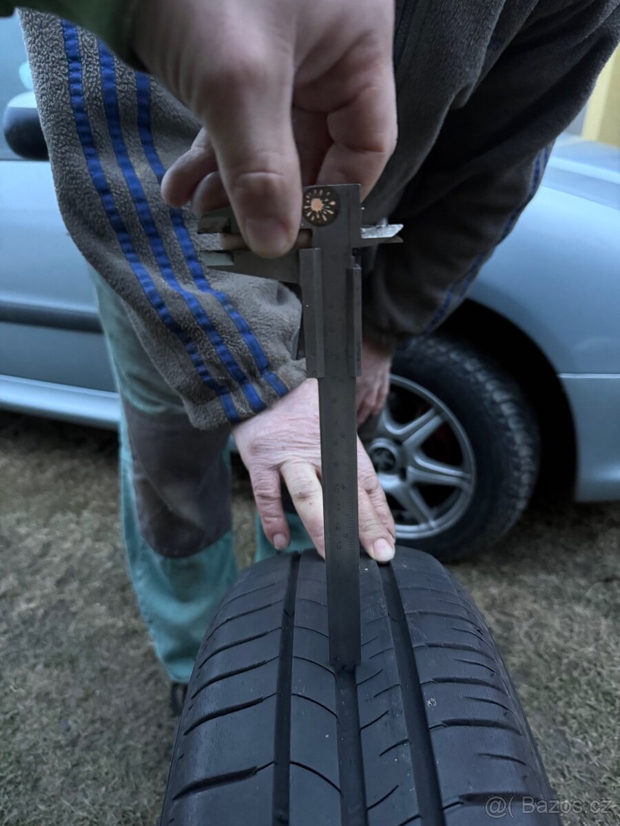 Michelin letní 185/65 r15 - 8