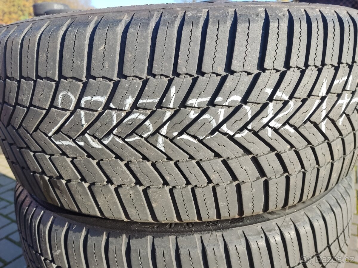 Bridgestone 205/50 R17 CELOROČNÍ - 8