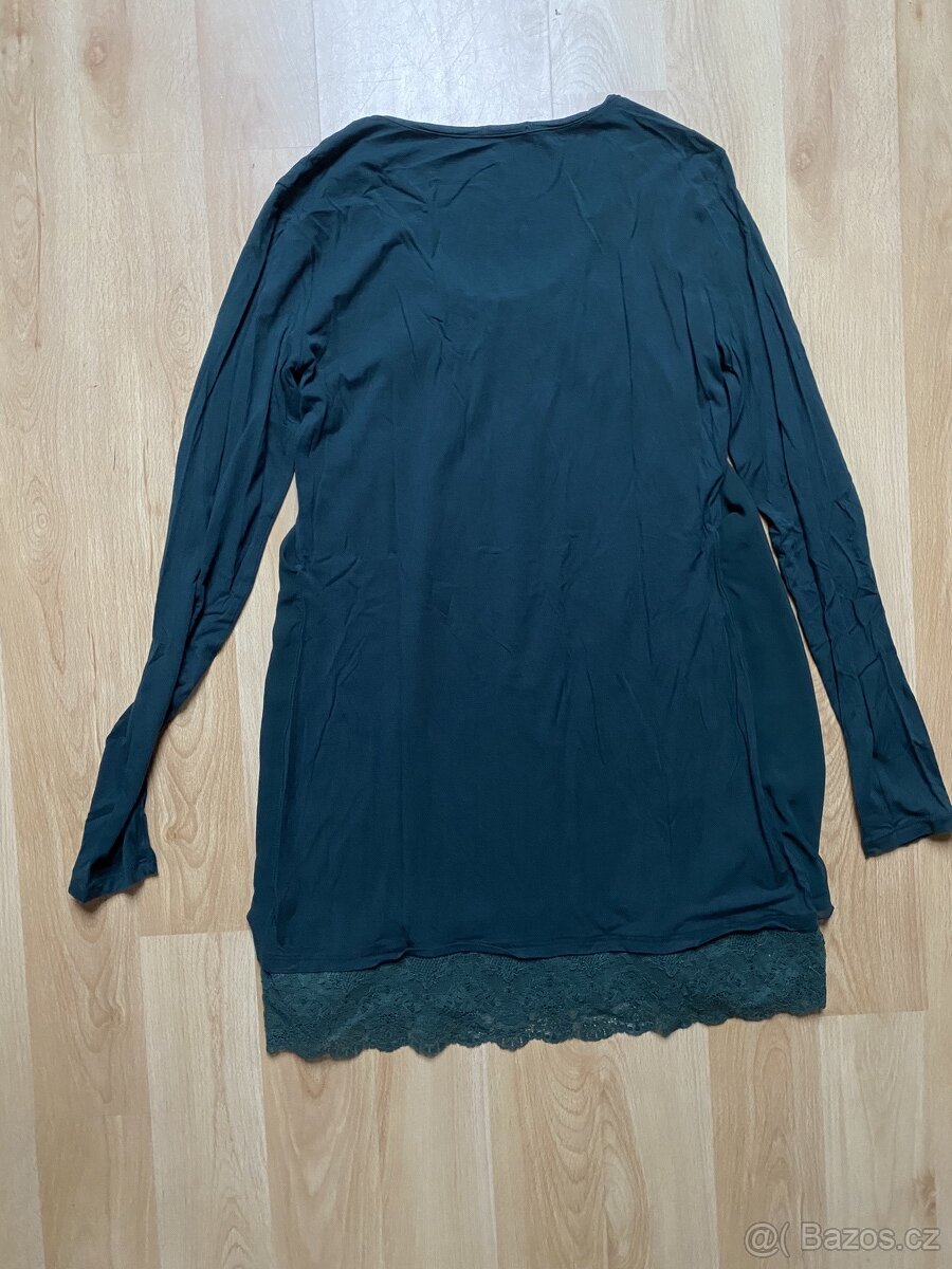 Dámské šaty vl. M - 8