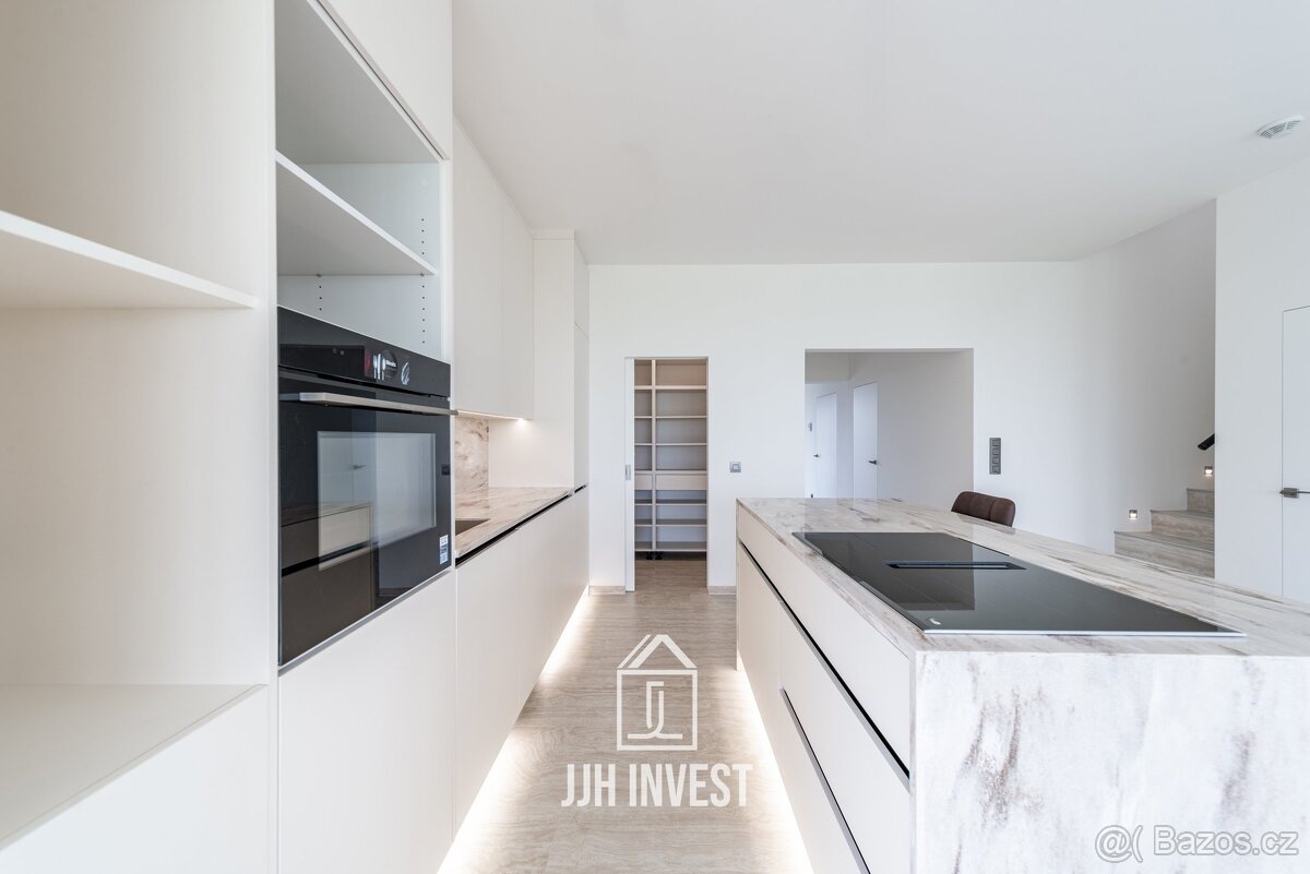 Rodinný dům 4+kk, 190 m², pozemek 824 m² – Vysoký Újezd, jen - 8