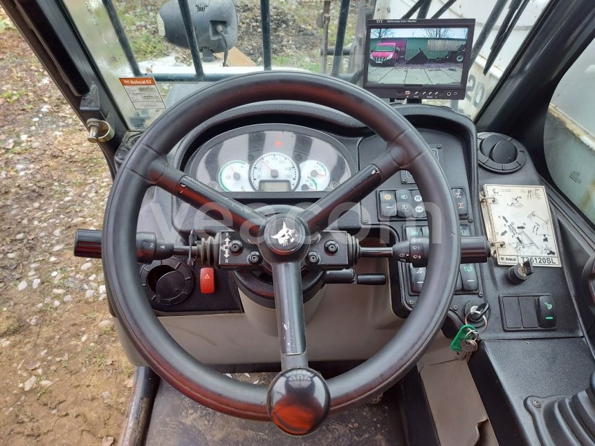 Bobcat T35 teleskopický manipulátor - 8