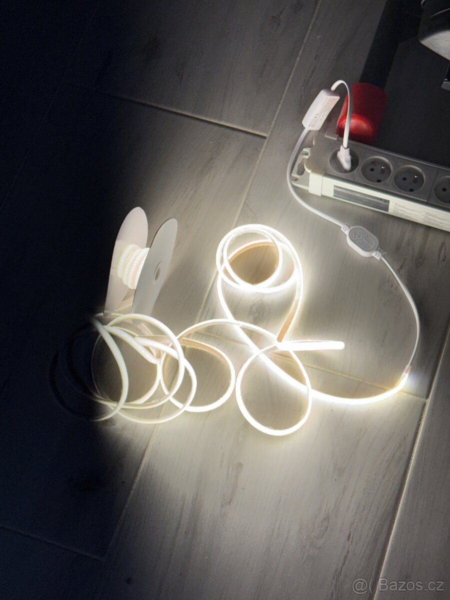 AC220V LED COB neonový pásek s vypínačem - 8