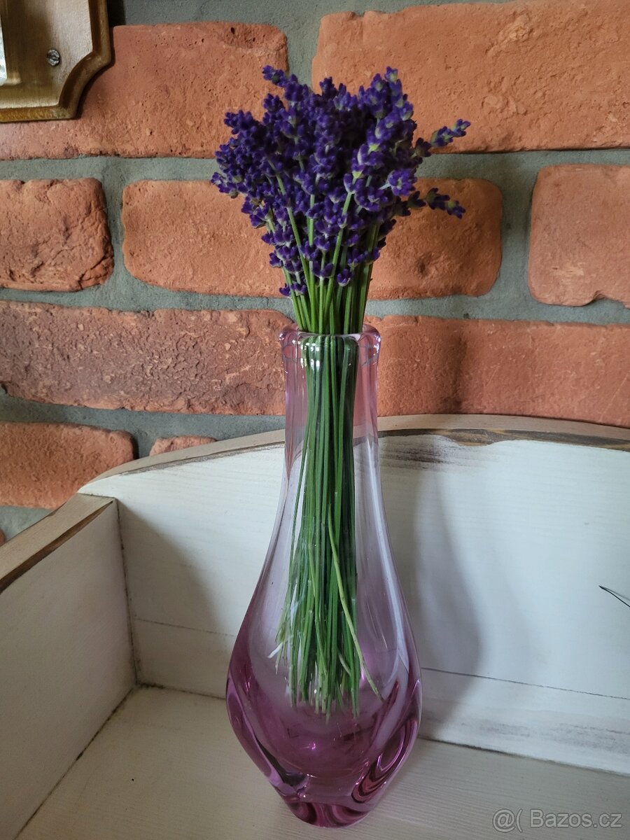 VÁZA-STAROBYLÁ- HUTNÍ SKLO FIALOVÁ- KRÁSNÝ DESIGN - 8