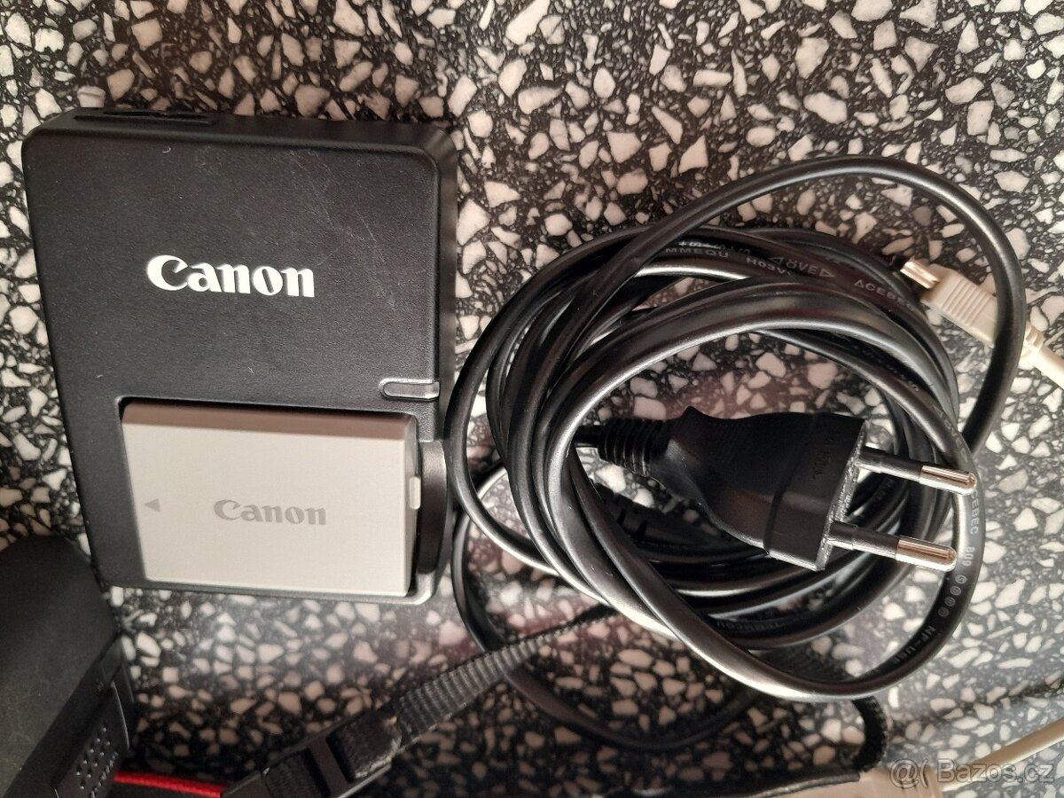 Digitální zrcadlovka - Canon EOS 1000 D + objektivy - 8