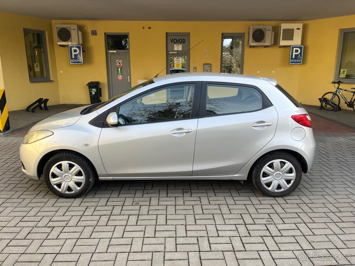 Mazda 2 1.3 63kW 2009 - 8