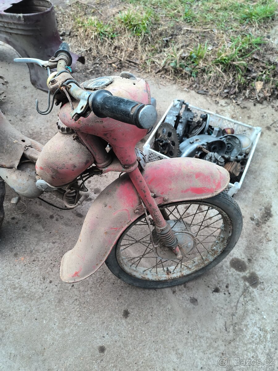 Jawa 555 pionýr + díly - 8