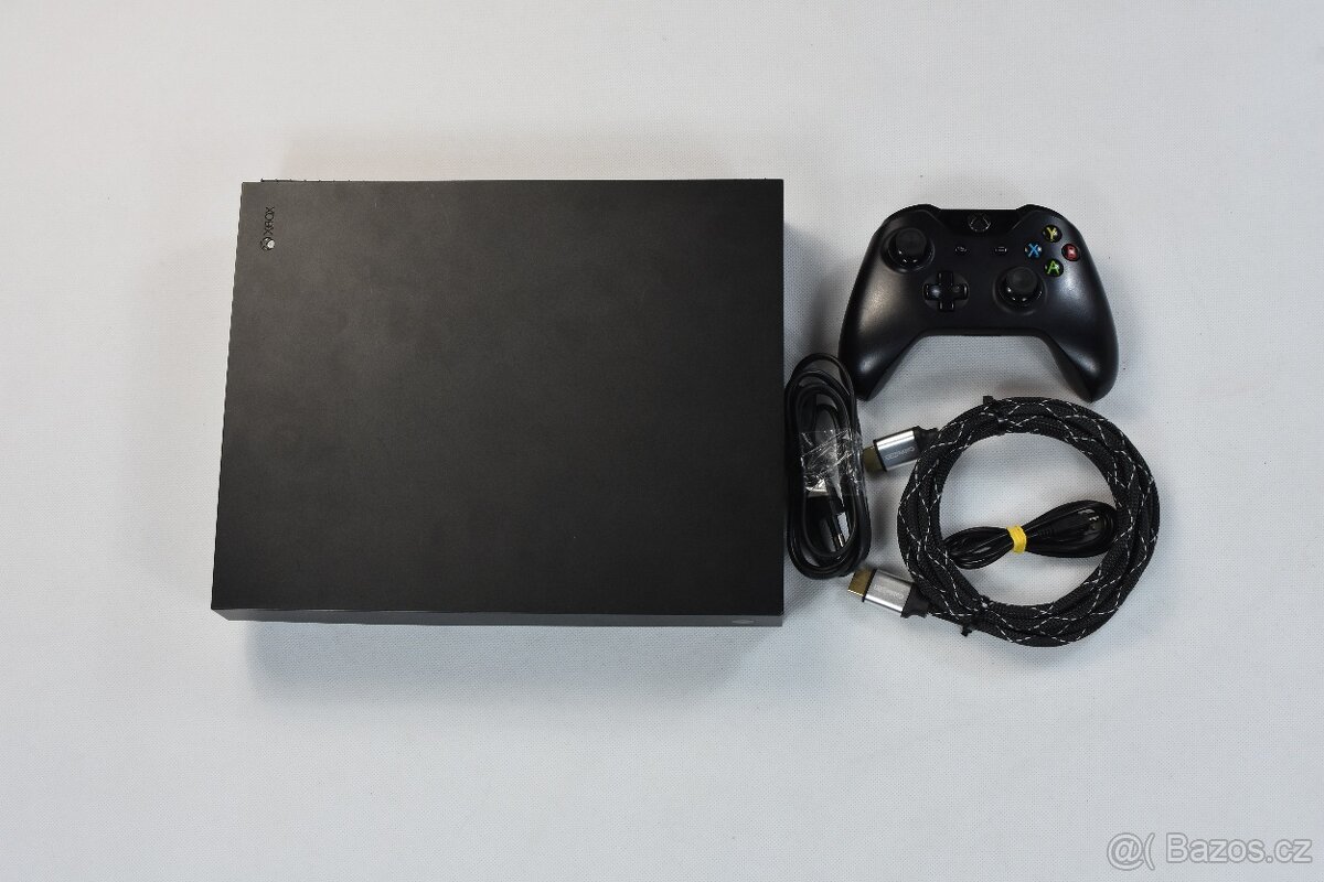 Xbox One X 1TB - 8