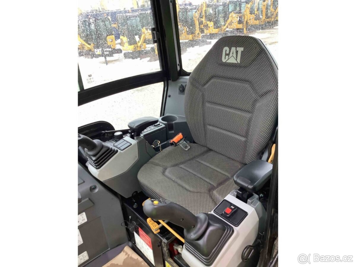 Minibagr CAT 302 CR - 8