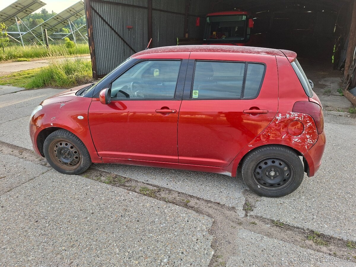 Suzuki swift - 8
