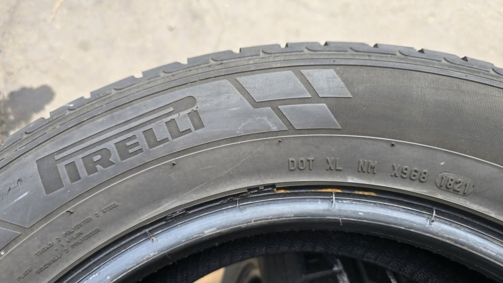 Letní pneu 215/65/16c Pirelli - 8