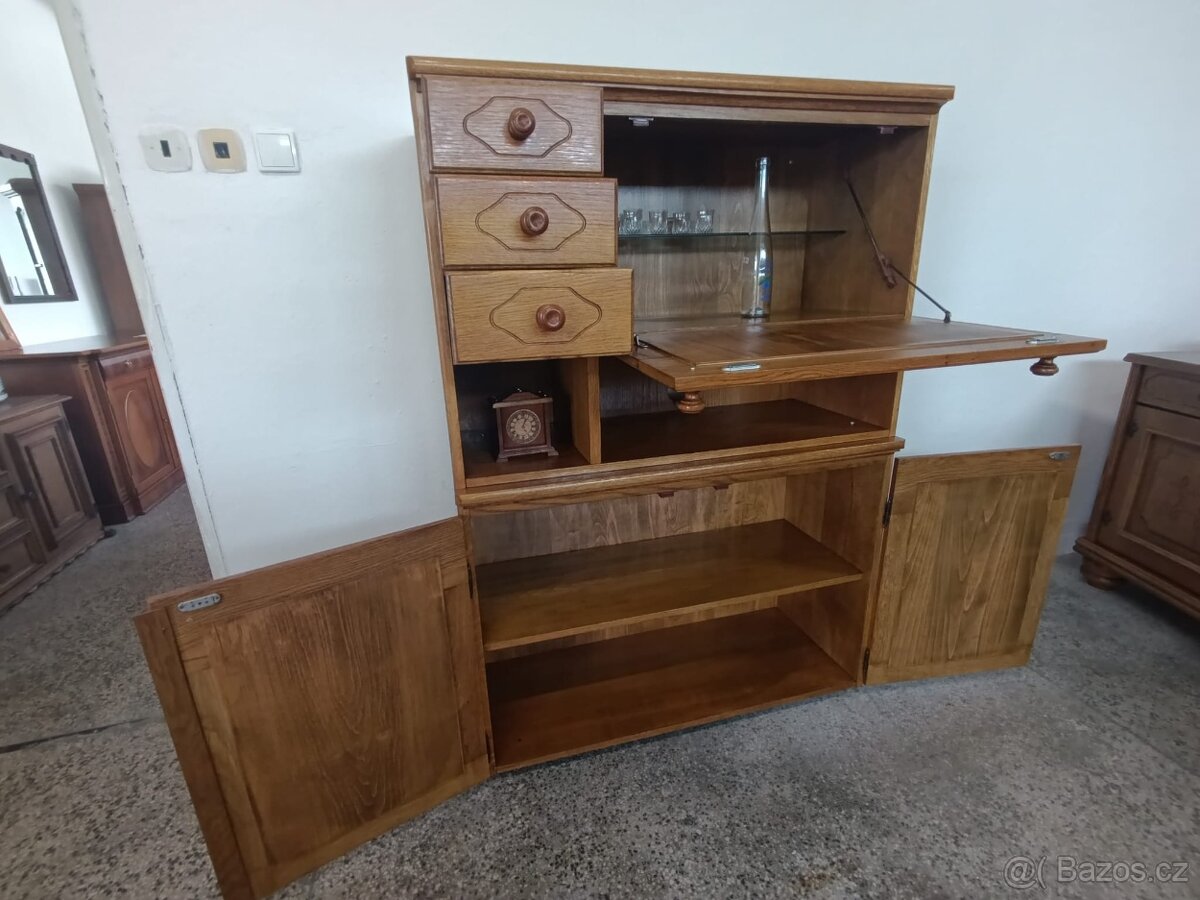 Rustikální masivní skříň - 8