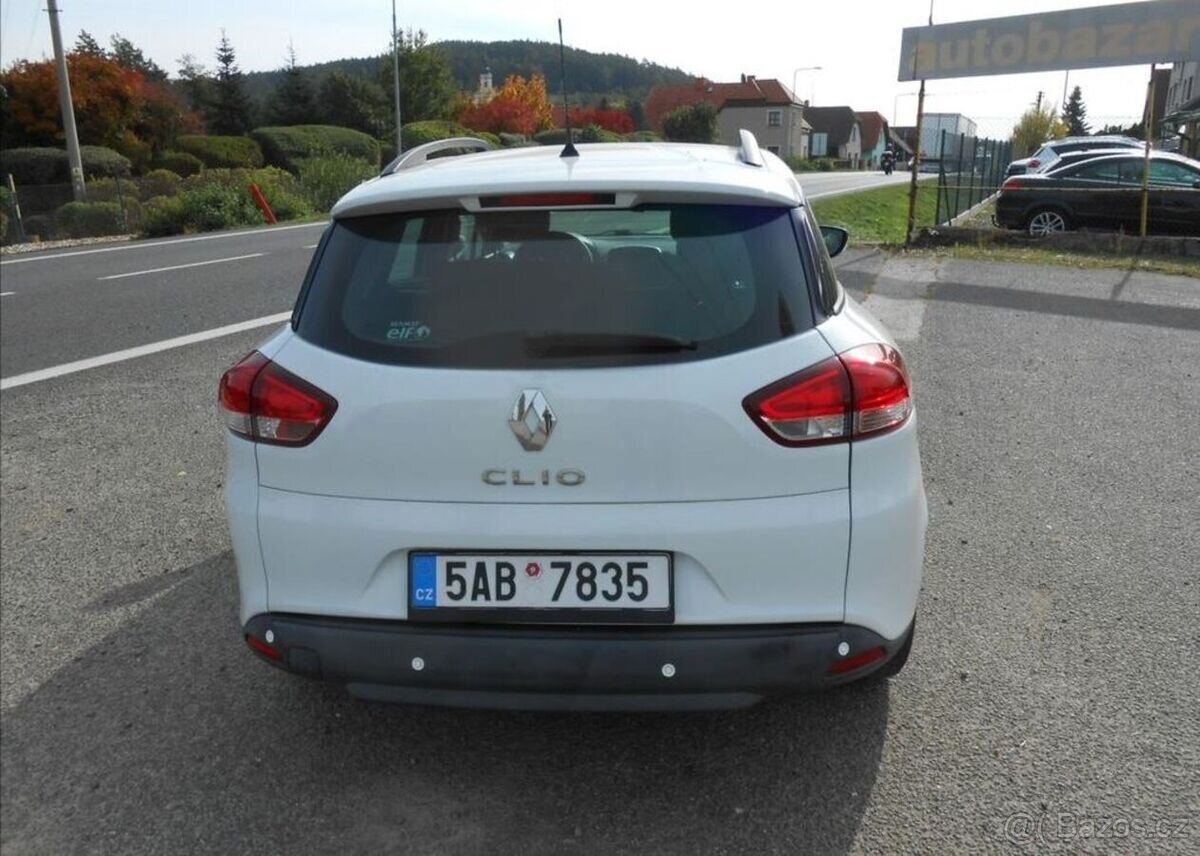 Renault Clio 1,2 54 kW CZ Serviska benzín - 8
