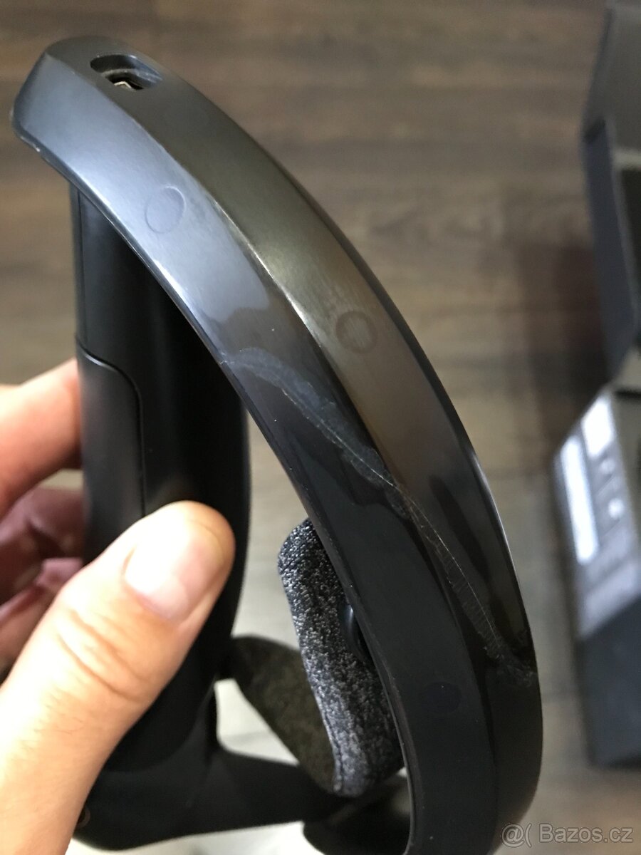 Ovladače Valve Index (Knuckles controllers) - 8