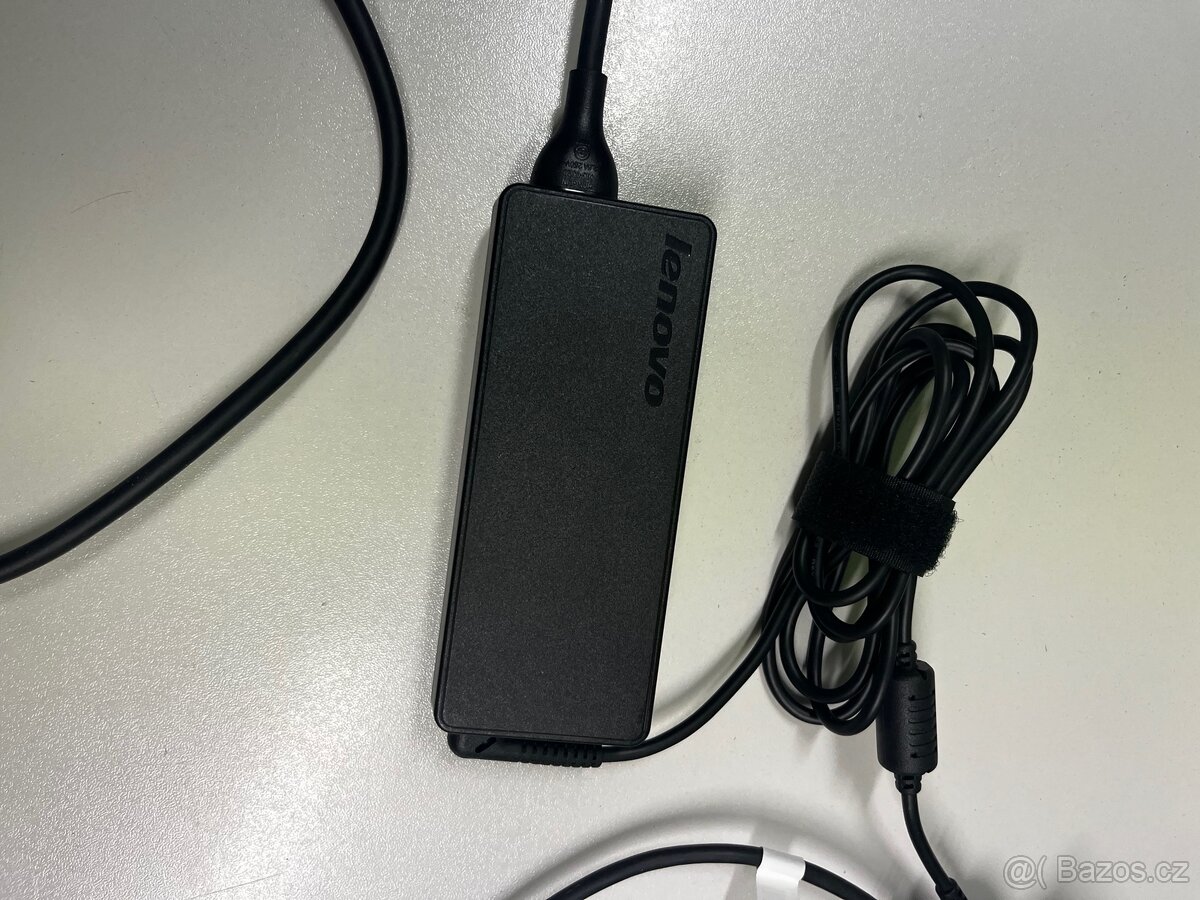 USB-C Dokovací stanice - 8