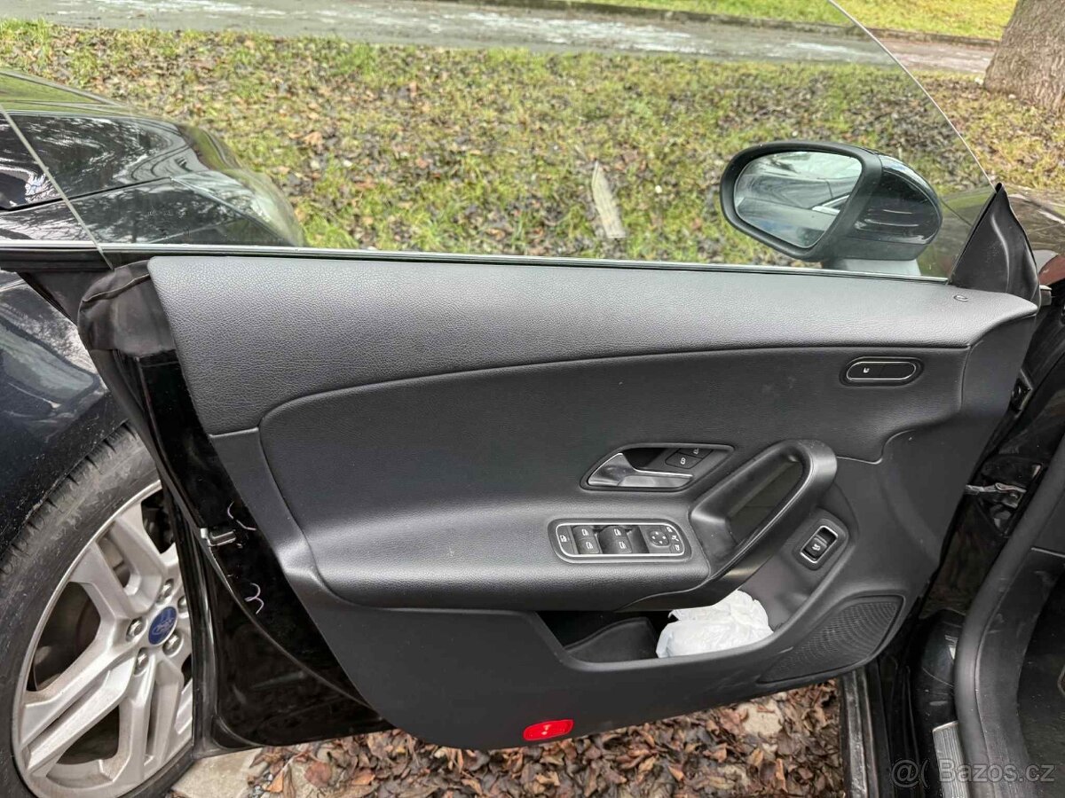 Mercedes cla 200d - 8