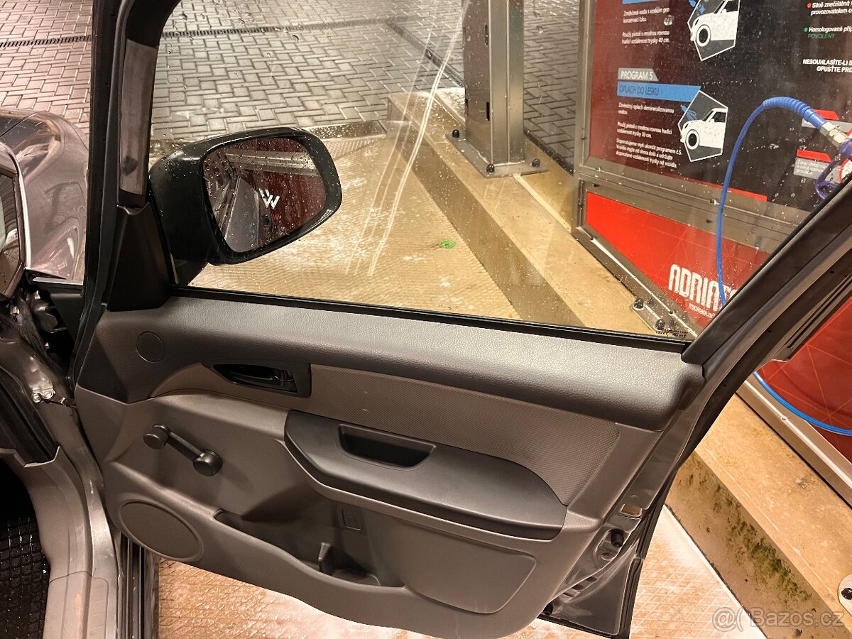 Prodam suzuki sx4 najeto 62 000 km - 8