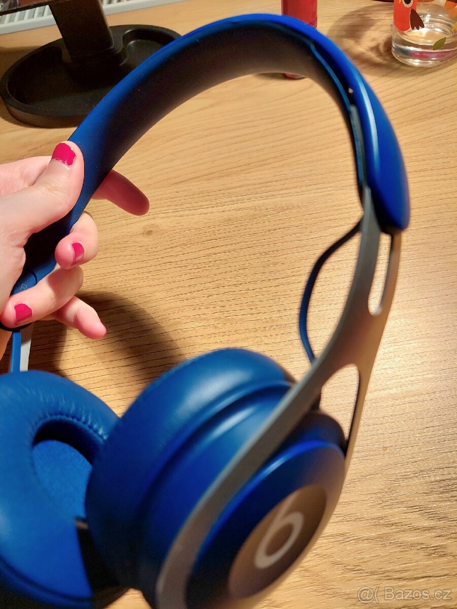 Beats sluchátka - 8