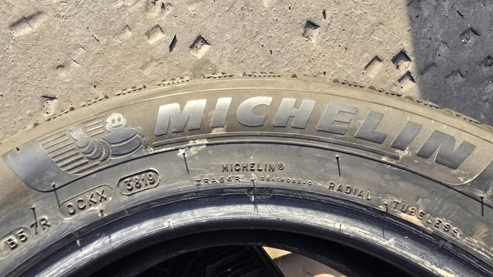 Zimní pneu 205/60/16 Michelin - 8