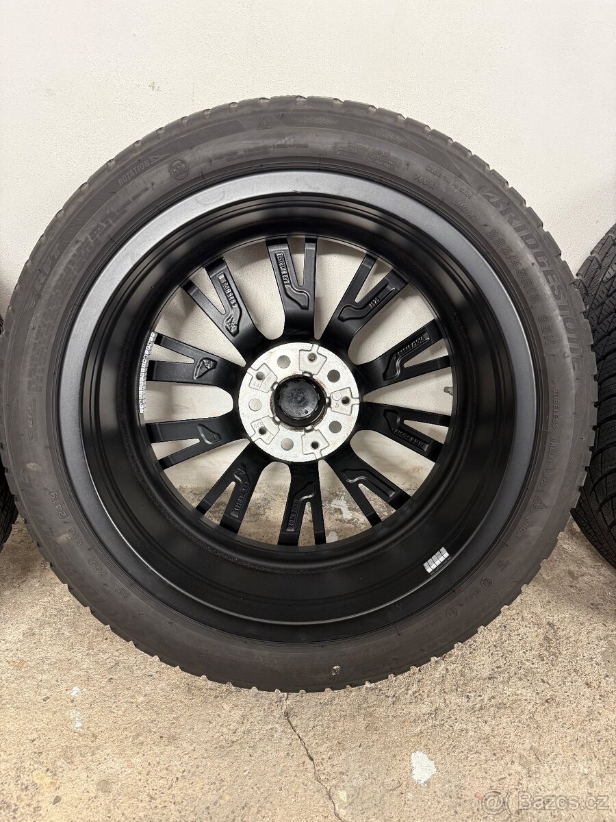 Originál alu kola Bmw 5x112 R18 styling 796M zimní - 8