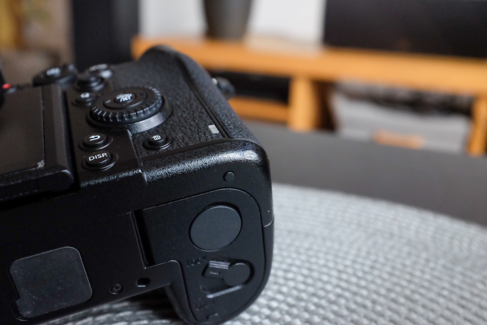 PANASONIC S1 telo - 8