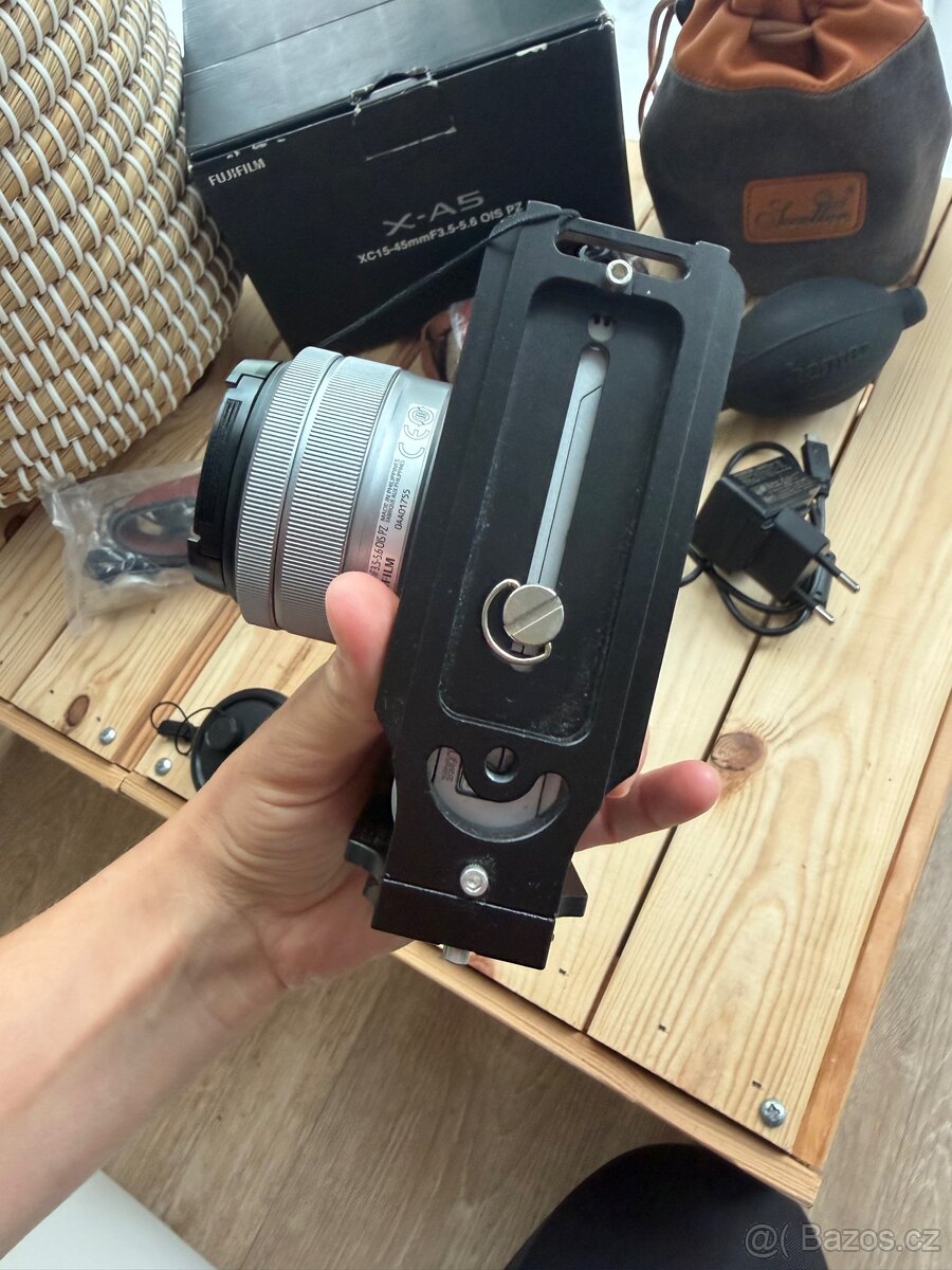 Bezzrcadlovka Fujifilm X-A5 s příslušenstvím - 8