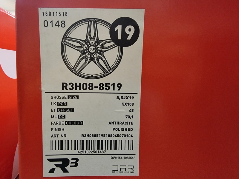 zátěžová německá alu R3 WHEELS 8,5x19" 5x108 ET45 - 8