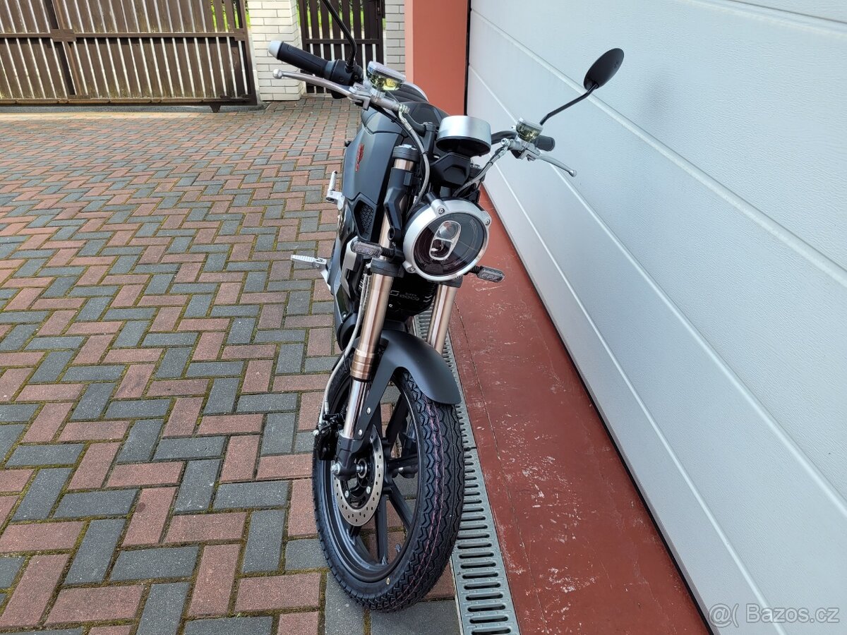 Elektrický motocykl Super Soco TC max - 110 km/h - 8