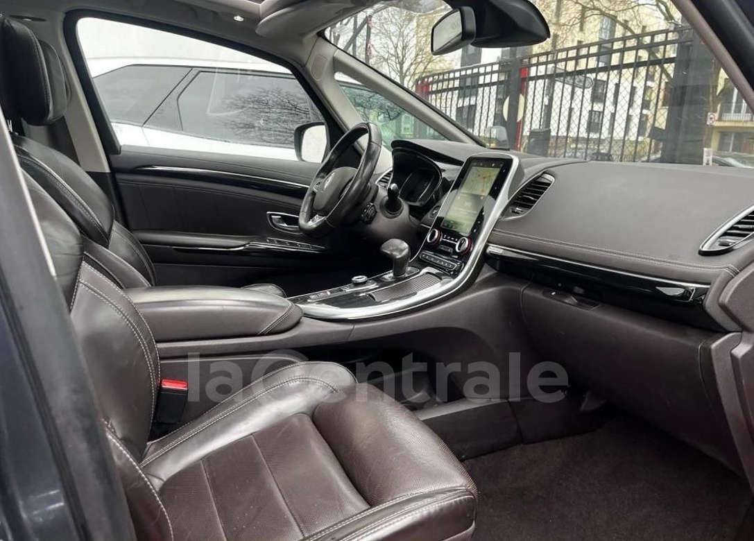 Renault Espace V dCi 160 7 míst INTENS 4Control 03/2018 - 8
