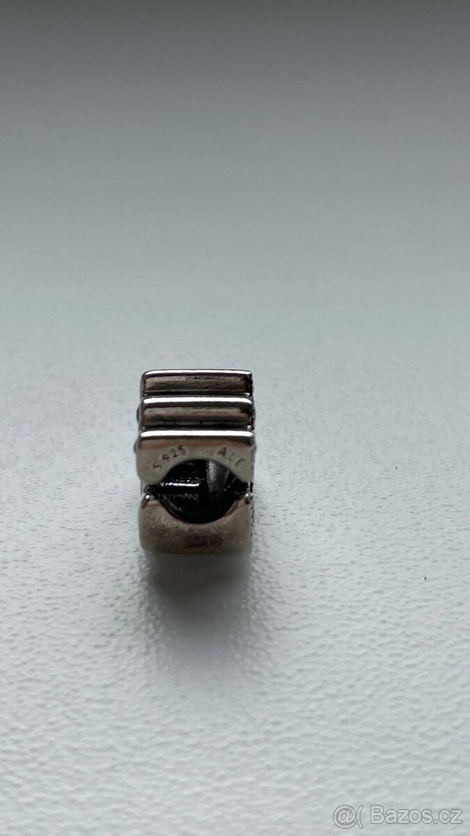 PANDORA přívěšky - 8