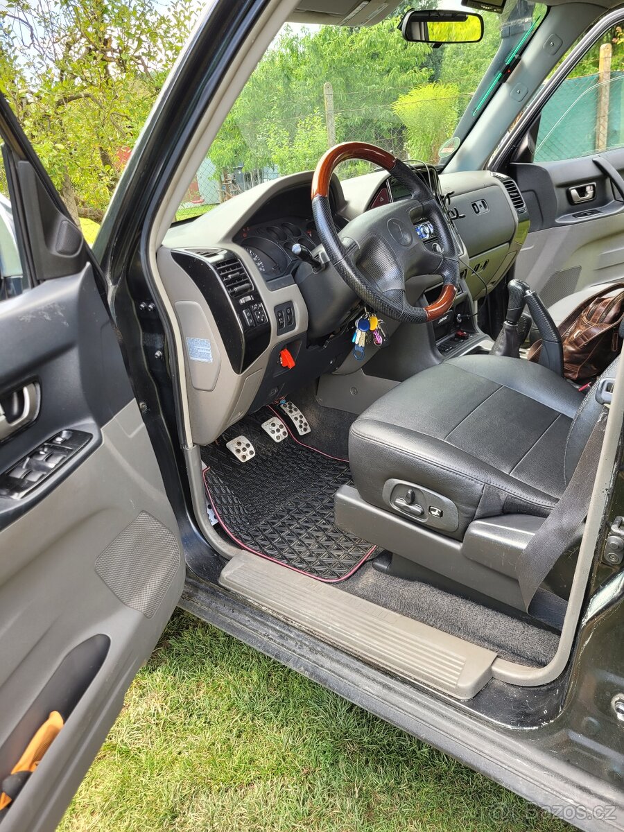 Mitsubishi Pajero 3.5 r.v 2004 - 8