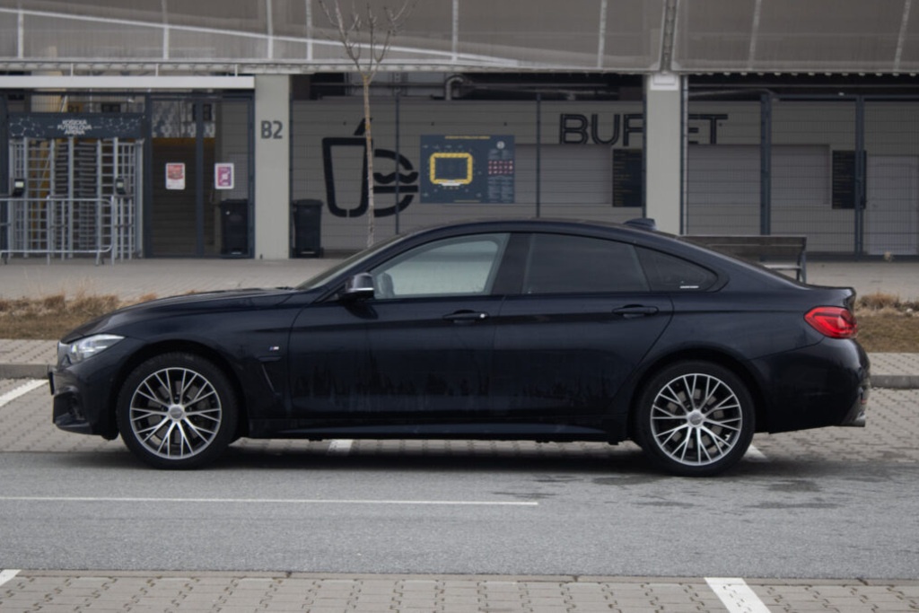 BMW 440i xDrive z roku 2018 - 8