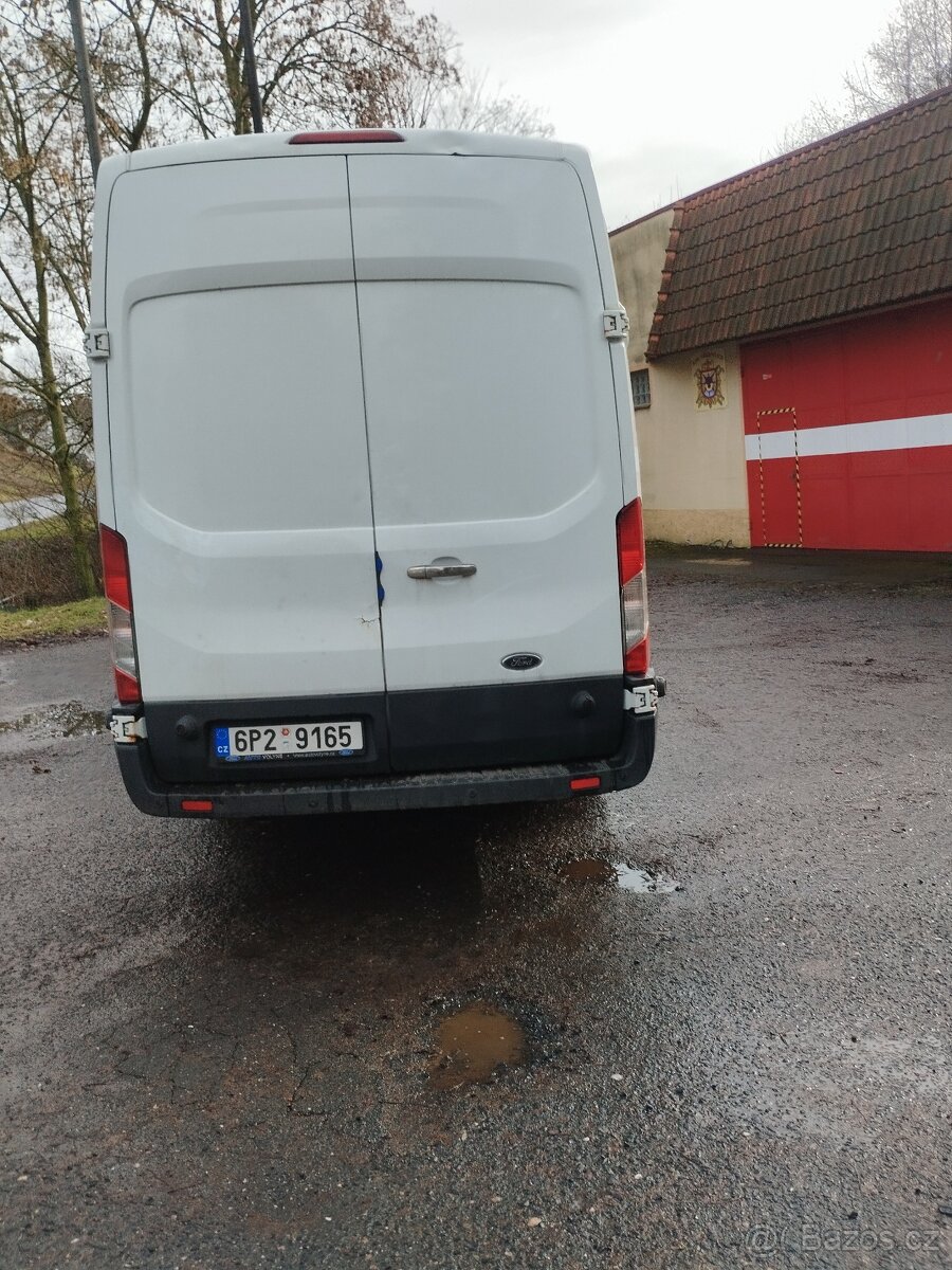 Prodám Ford transit rok 2014 obsah 2'2 92 kW - 8