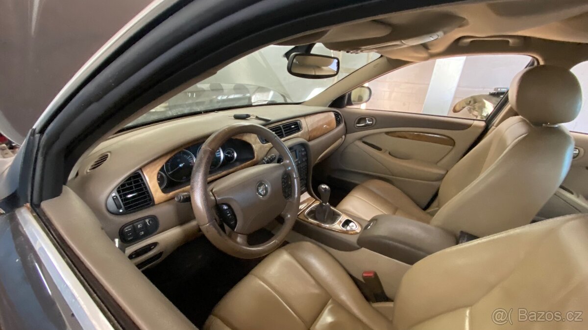 Jaguar S Type 2.7d Manual - 8