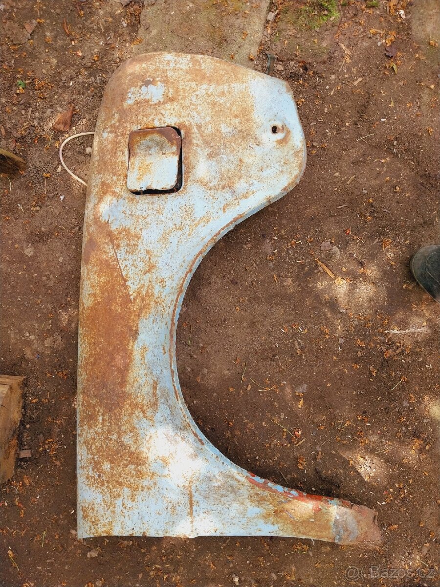 Mix 9 kusů blatníků na Škoda 100 nebo 110R - 8